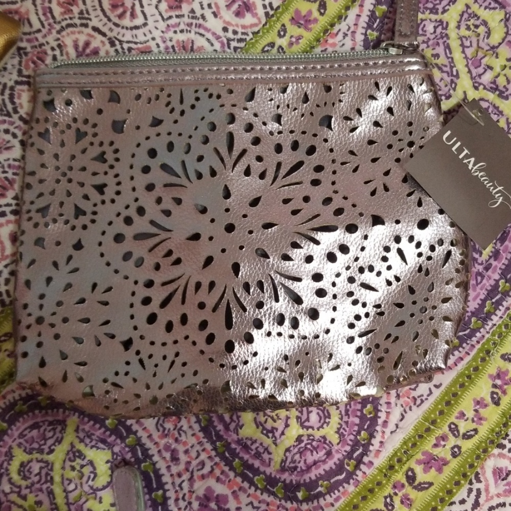 Makeup Bag/Wristlet Bundle - image 5